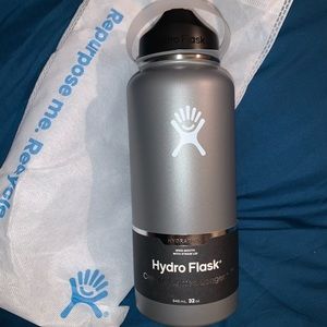 Graphite Hydroflask